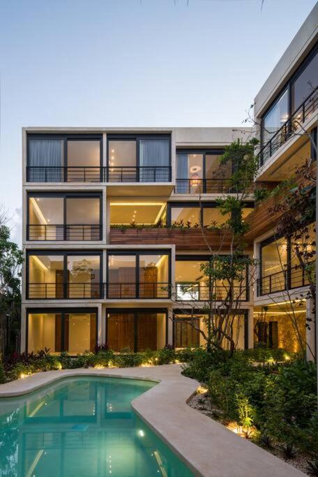 トゥルムBeyond Amazing 3Bd 2Br/ Balconyアパートメント エクステリア 写真